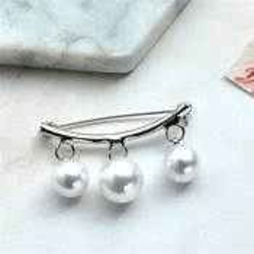Pearl Pin Brooch - Picture 6 of 6